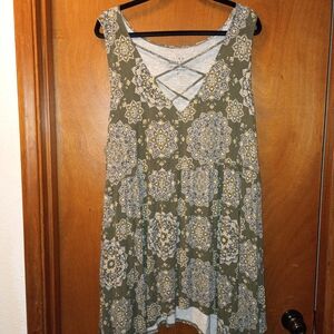 Torrid Olive Mandala Print Blouse